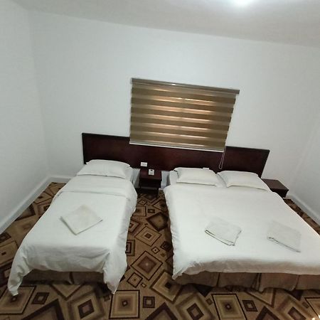Happy Night Hostel Wadi Musa Exterior foto