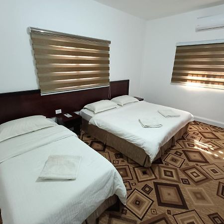 Happy Night Hostel Wadi Musa Exterior foto
