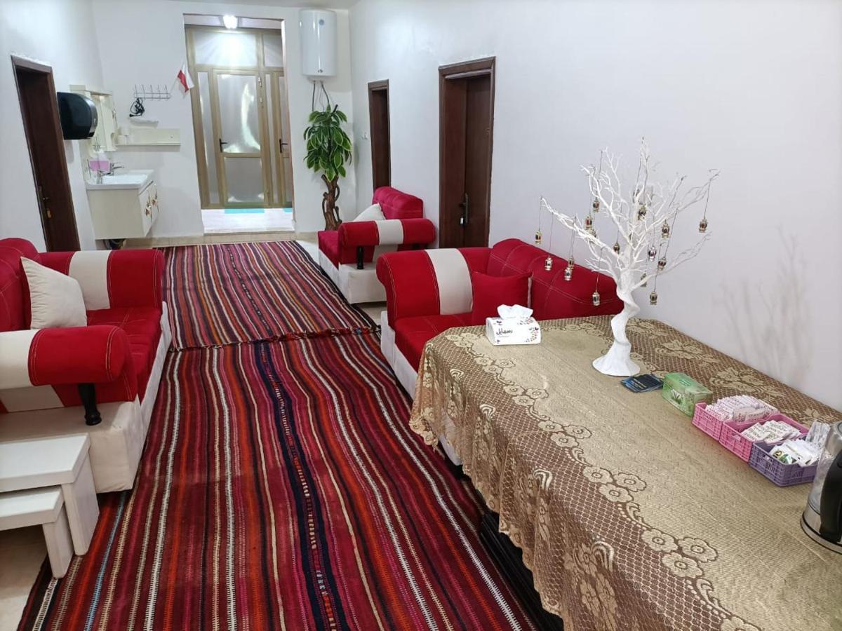 Happy Night Hostel Wadi Musa Exterior foto