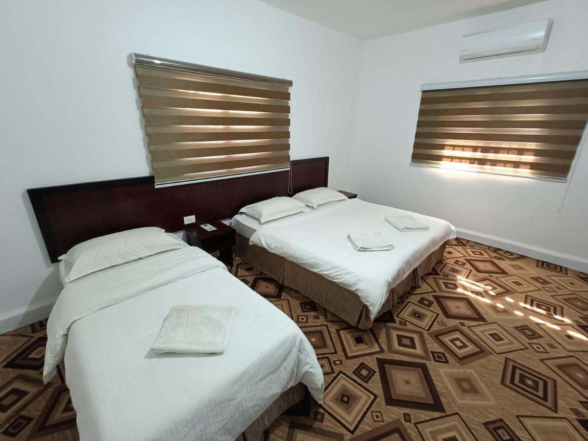 Happy Night Hostel Wadi Musa Exterior foto