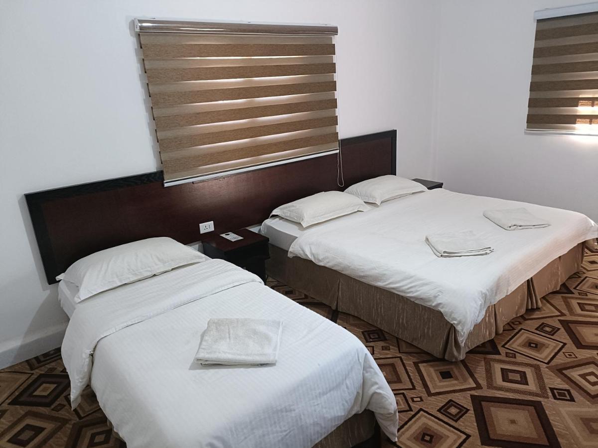 Happy Night Hostel Wadi Musa Exterior foto