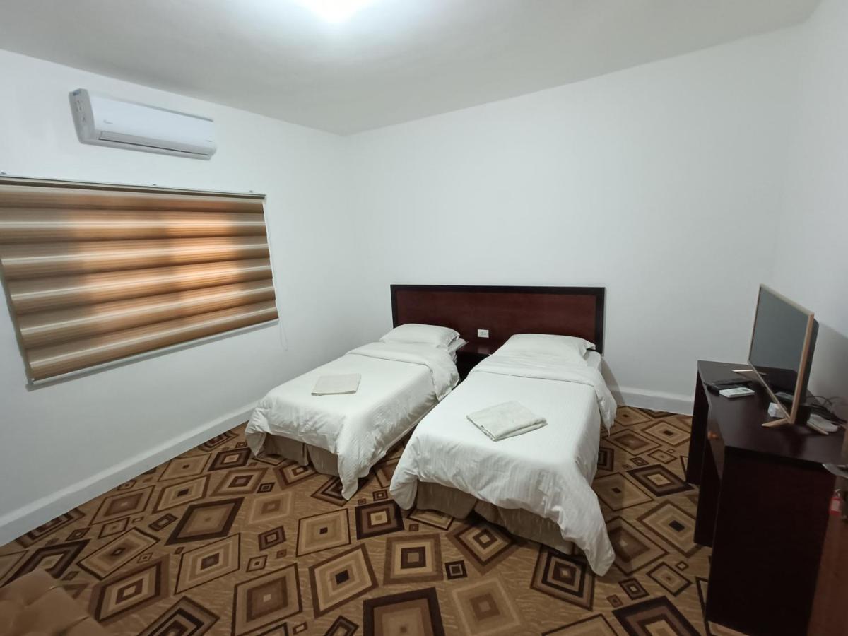 Happy Night Hostel Wadi Musa Exterior foto